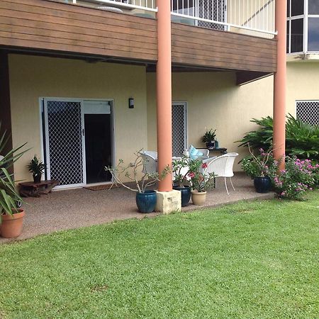 Hideaway On Hillview Apartment แคนส์ ภายนอก รูปภาพ