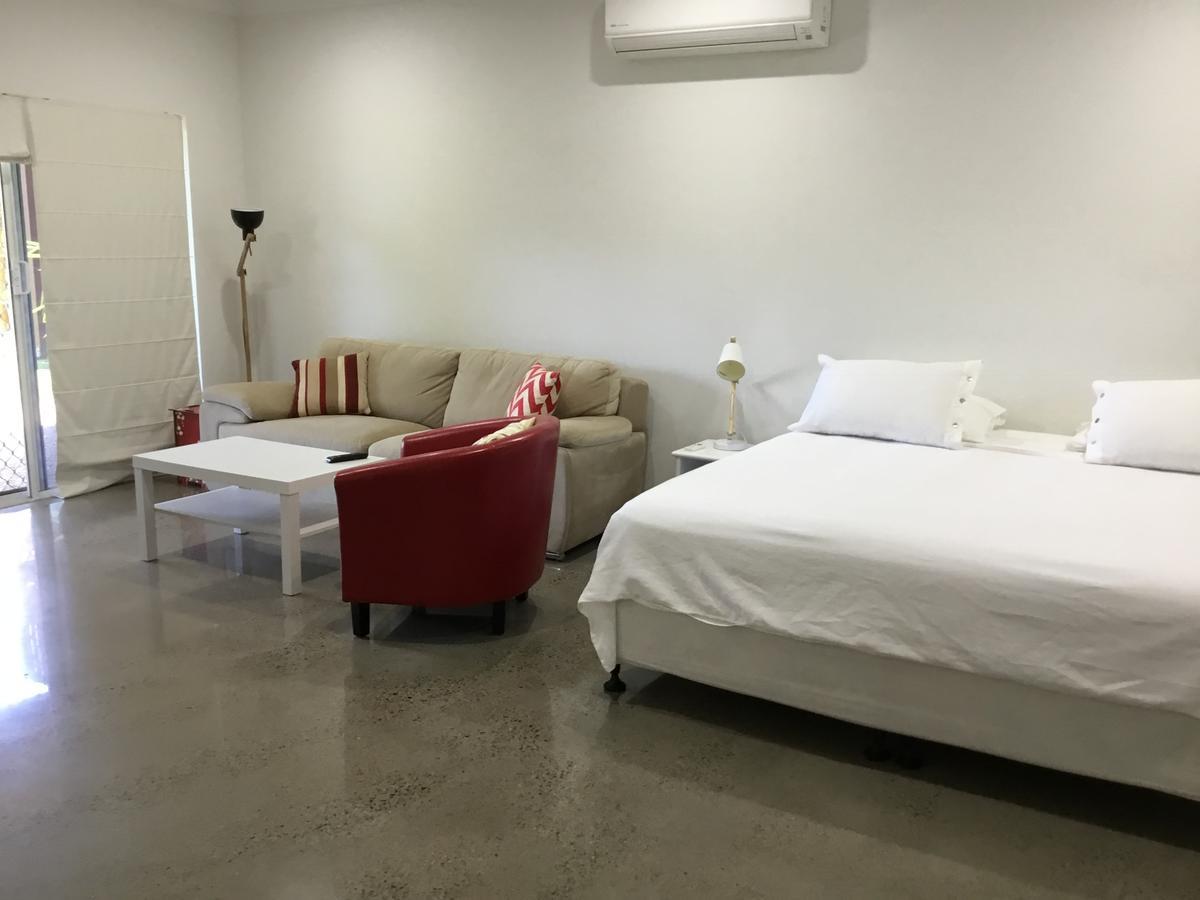 Hideaway On Hillview Apartment แคนส์ ภายนอก รูปภาพ