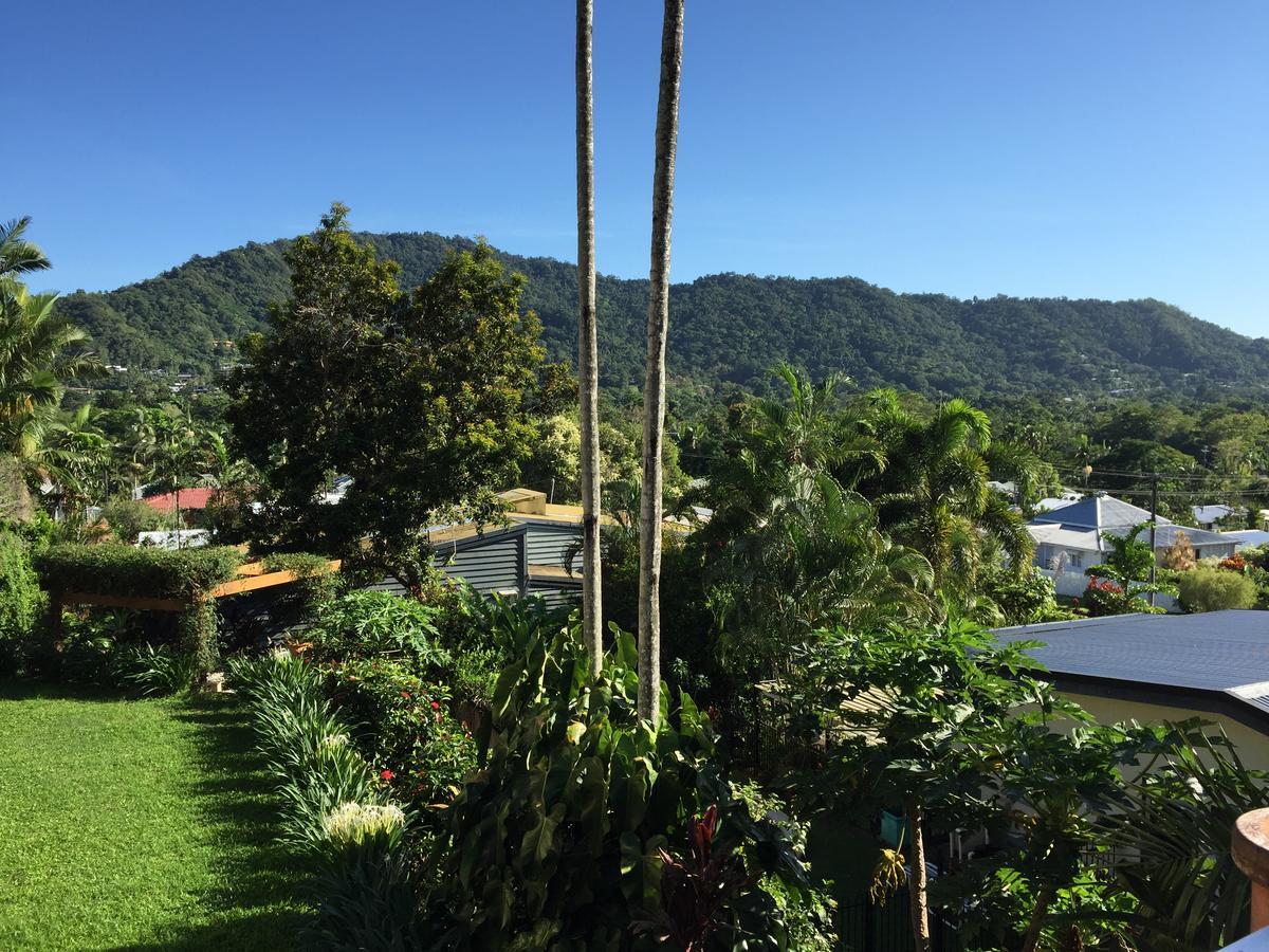 Hideaway On Hillview Apartment แคนส์ ภายนอก รูปภาพ